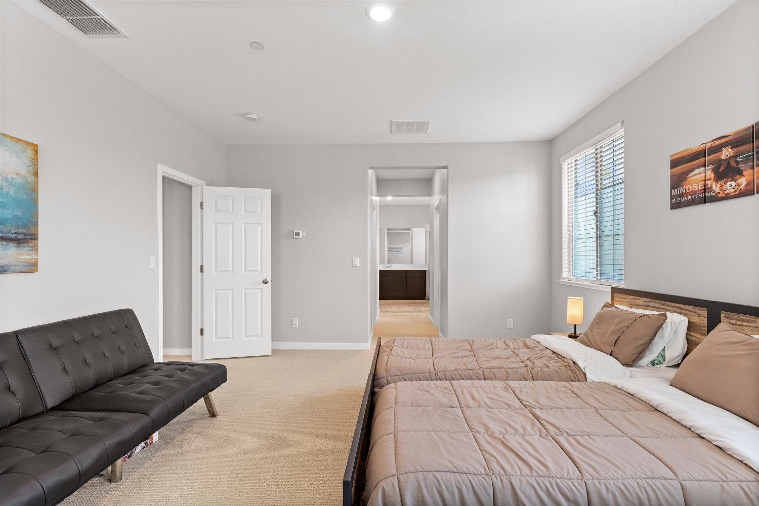 Detail Gallery Image 24 of 33 For 3247 Le Bourget Ln, Lincoln,  CA 95648 - 4 Beds | 3 Baths