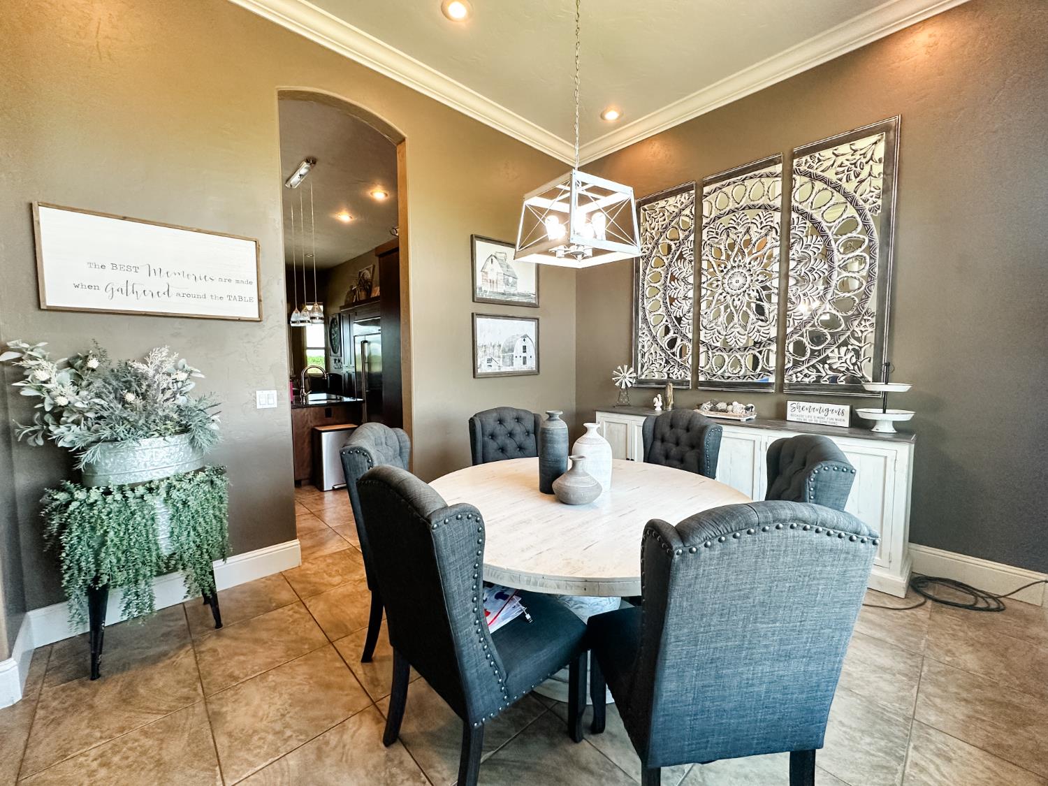 Detail Gallery Image 9 of 74 For 5569 Tegner Rd, Hilmar,  CA 95324 - 4 Beds | 3/1 Baths