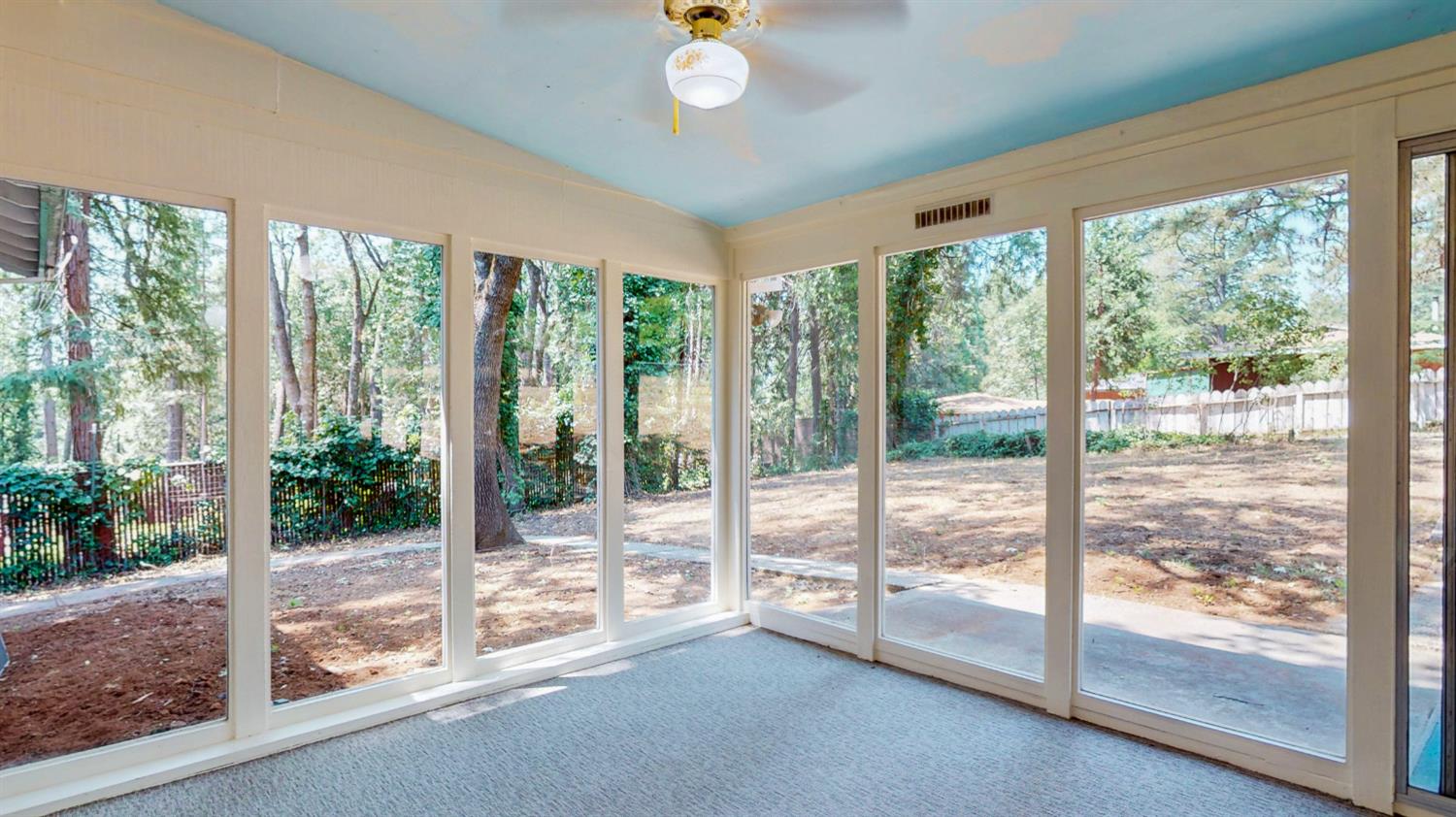 Detail Gallery Image 3 of 43 For 15604 Ridge Estates Rd, Nevada City,  CA 95959 - 2 Beds | 1/1 Baths