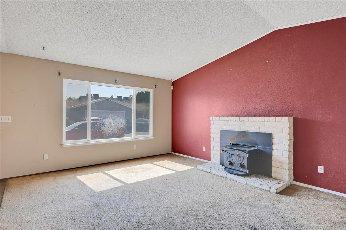 Detail Gallery Image 6 of 22 For 1450 Whyler Rd #39,  Yuba City,  CA 95993 - 3 Beds | 2 Baths