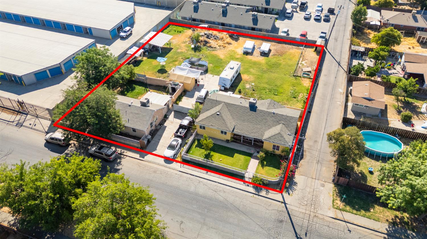 Detail Gallery Image 1 of 22 For 1260 T St, Merced,  CA 95341 - 2 Beds | 1 Baths