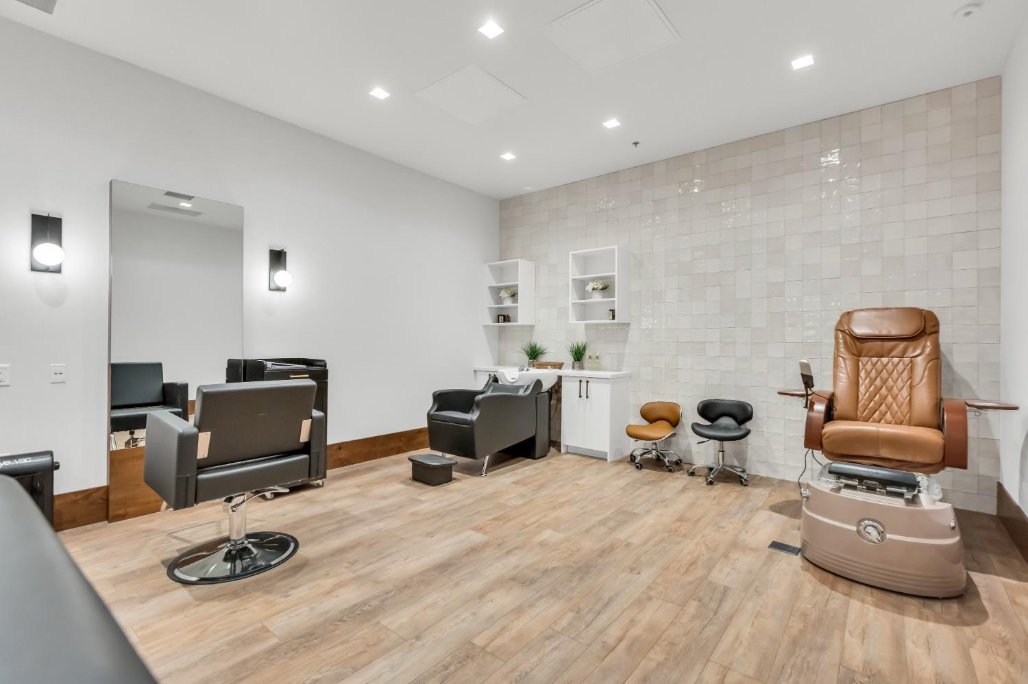 Detail Gallery Image 17 of 28 For 301 Trout Creek Ct, Lincoln,  CA 95648 - 2 Beds | 2 Baths