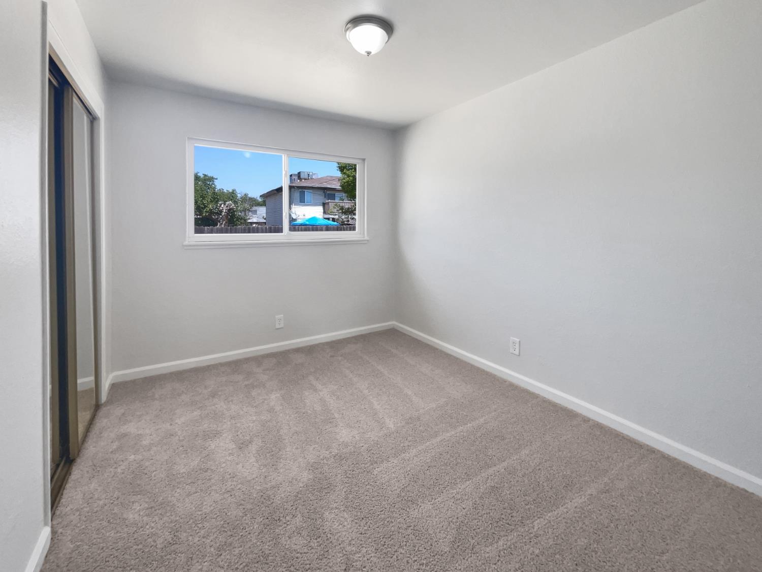 Detail Gallery Image 14 of 20 For 1129 Rideout Way, Marysville,  CA 95901 - 4 Beds | 2 Baths