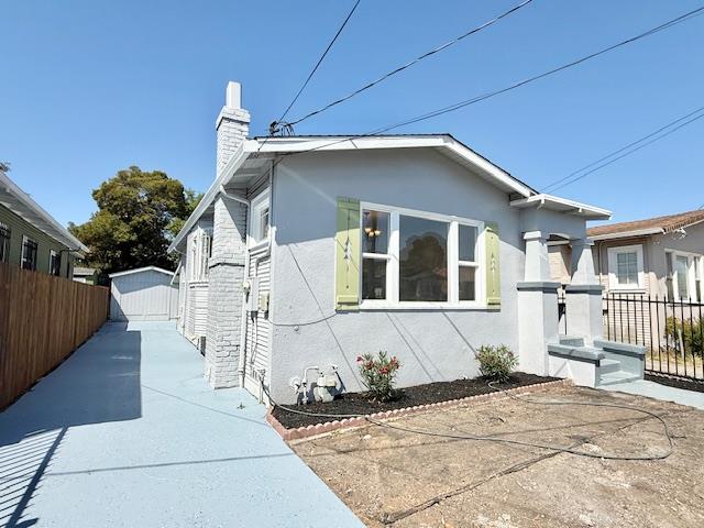 Detail Gallery Image 2 of 35 For 6905 Halliday Ave, Oakland,  CA 94605 - 2 Beds | 1 Baths