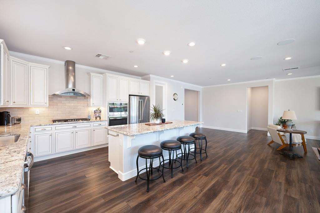 Detail Gallery Image 7 of 43 For 10309 Tempo Way, Elk Grove,  CA 95757 - 4 Beds | 3/1 Baths