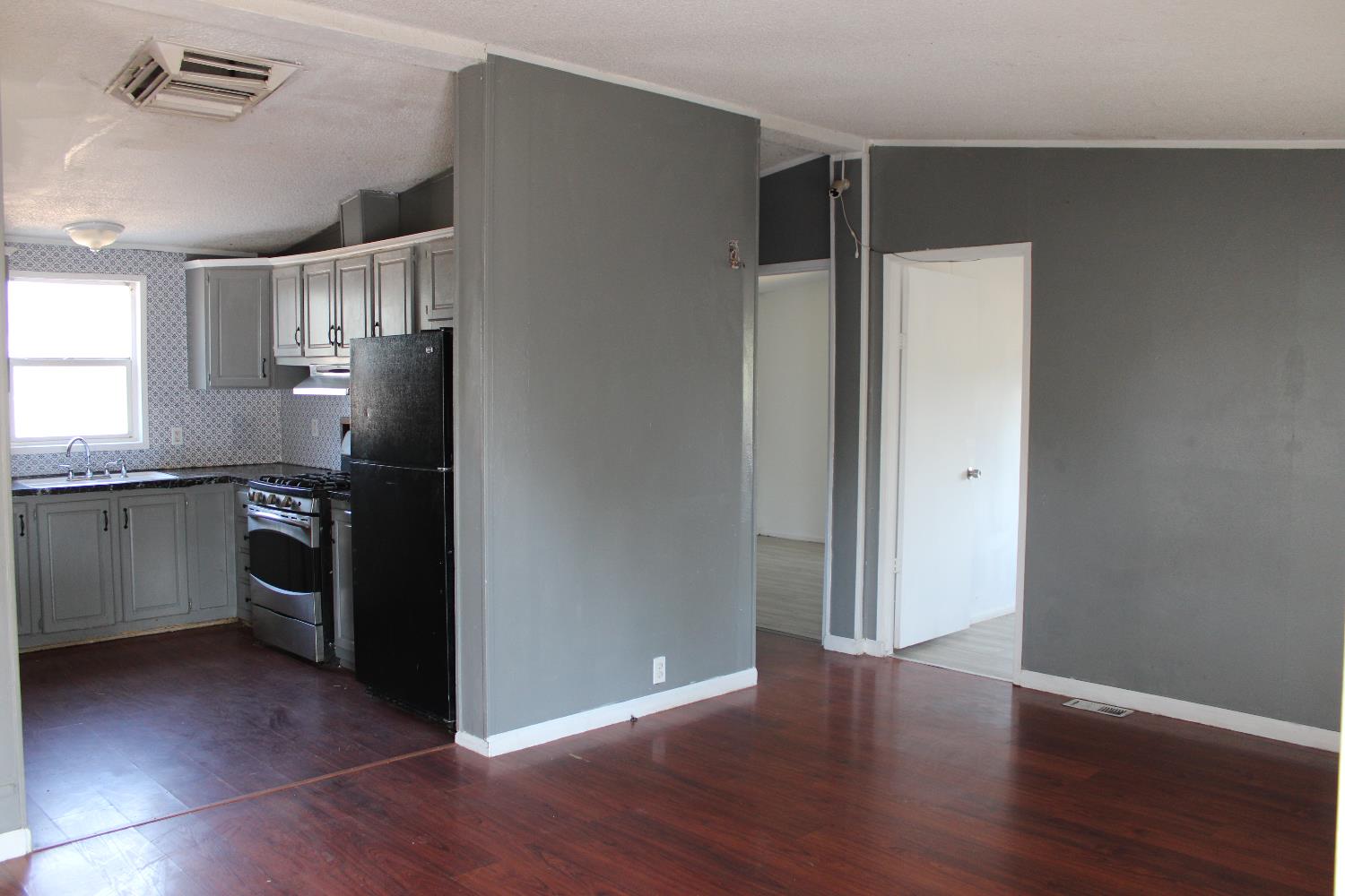 Detail Gallery Image 8 of 28 For 2615 Wyandotte Ave, Oroville,  CA 95966 - 3 Beds | 2 Baths