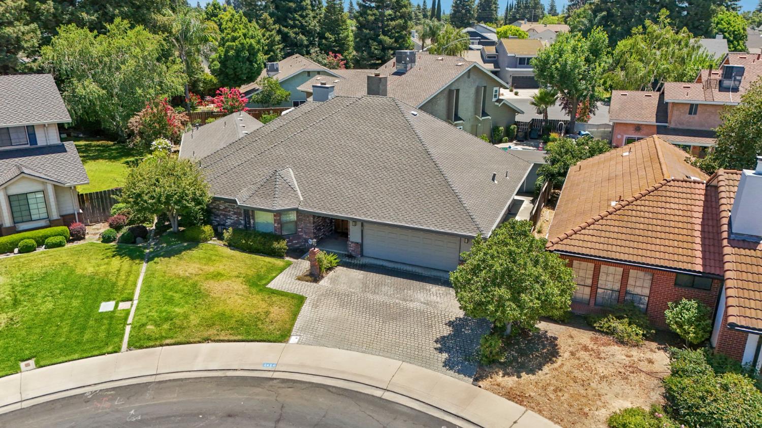 Detail Gallery Image 3 of 50 For 2404 Dutchollow Ct, Modesto,  CA 95356 - 3 Beds | 2 Baths