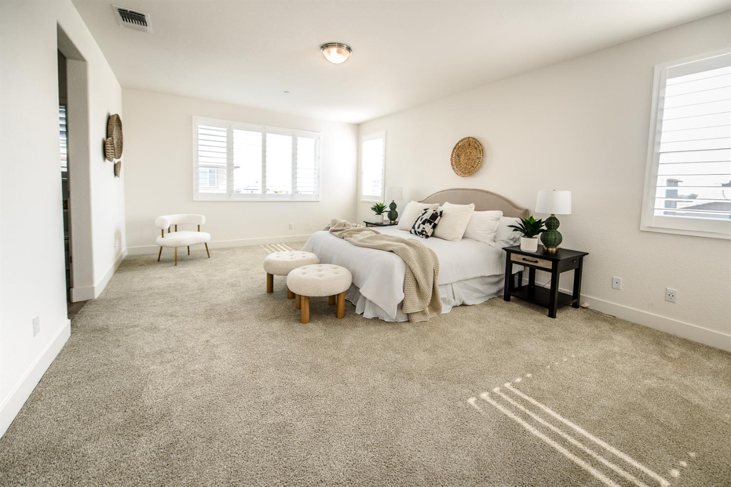 Detail Gallery Image 25 of 37 For 2751 Brookshire Cir, Woodland,  CA 95776 - 5 Beds | 3 Baths