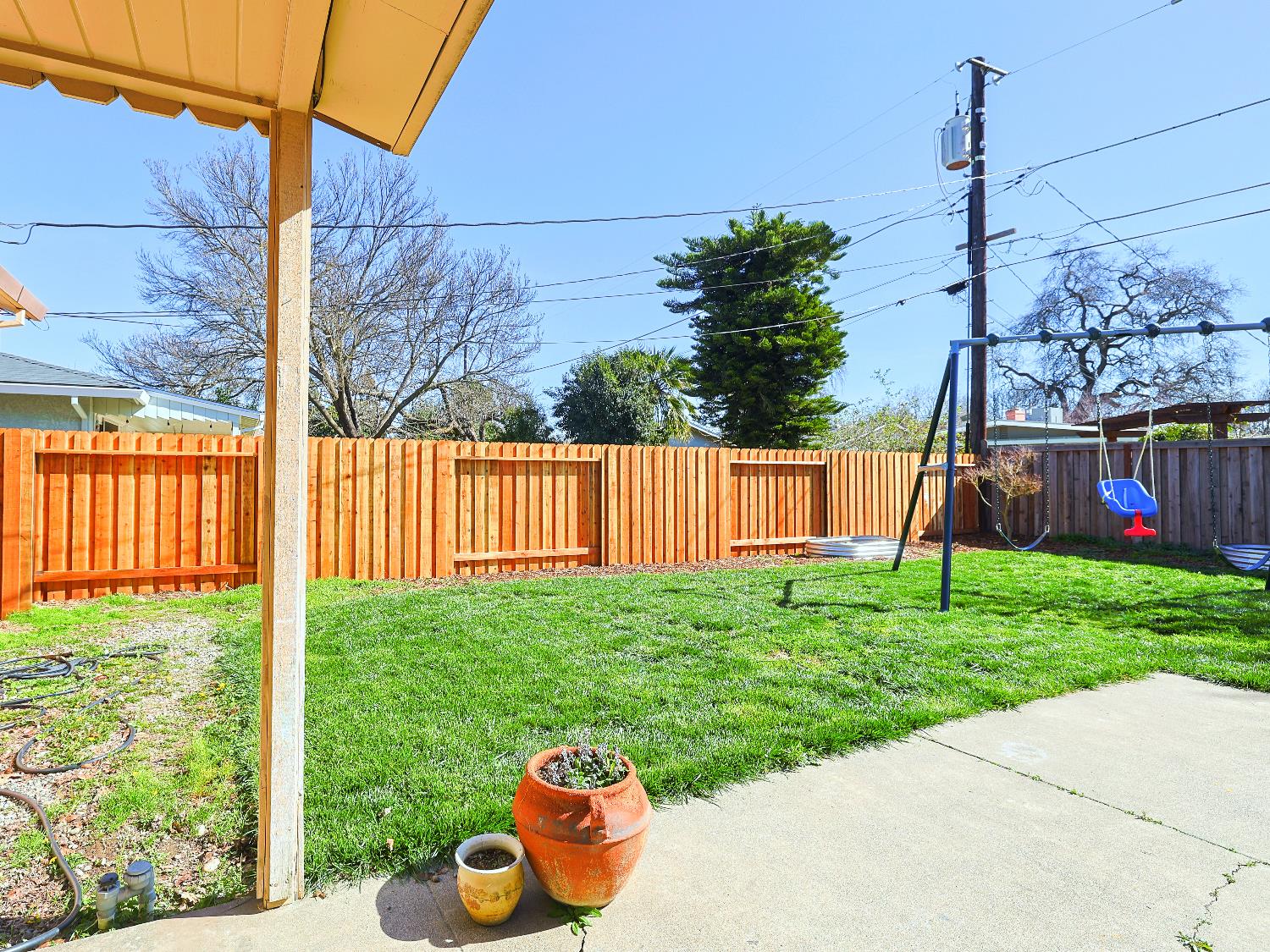 Detail Gallery Image 4 of 45 For 18 W Clanton Ave, Woodland,  CA 95695 - 3 Beds | 2 Baths