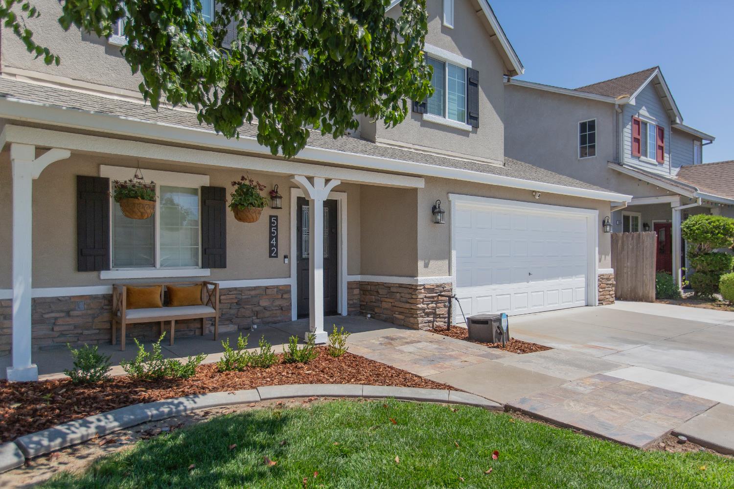 Detail Gallery Image 2 of 31 For 5542 Chancellor Way, Riverbank,  CA 95367 - 3 Beds | 2/1 Baths