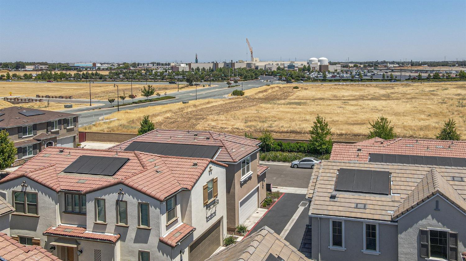 Detail Gallery Image 12 of 53 For 10448 Oboe Way, Elk Grove,  CA 95757 - 3 Beds | 2/1 Baths