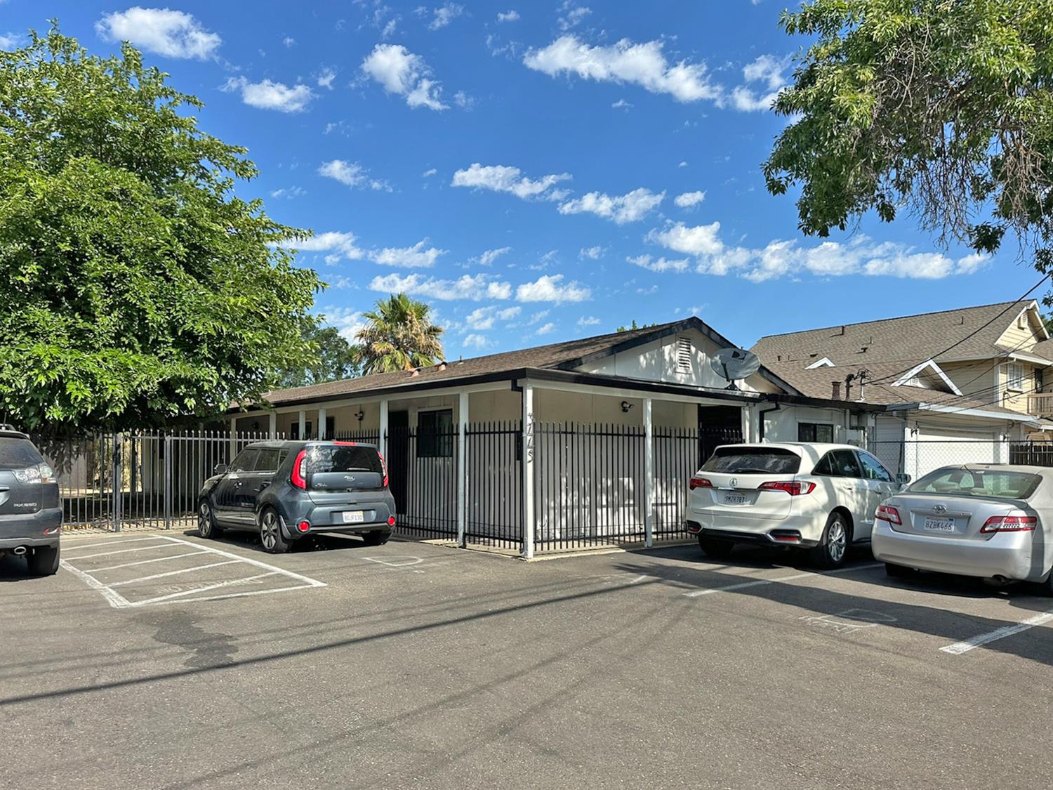 Detail Gallery Image 2 of 7 For 3441 N Altos Ave, Sacramento,  CA 95838 - – Beds | – Baths