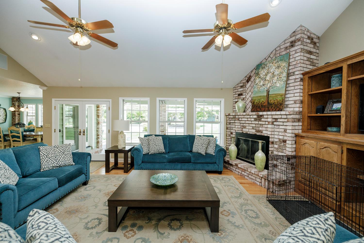 Detail Gallery Image 12 of 68 For 3128 Esta Ave, Modesto,  CA 95355 - 3 Beds | 3 Baths