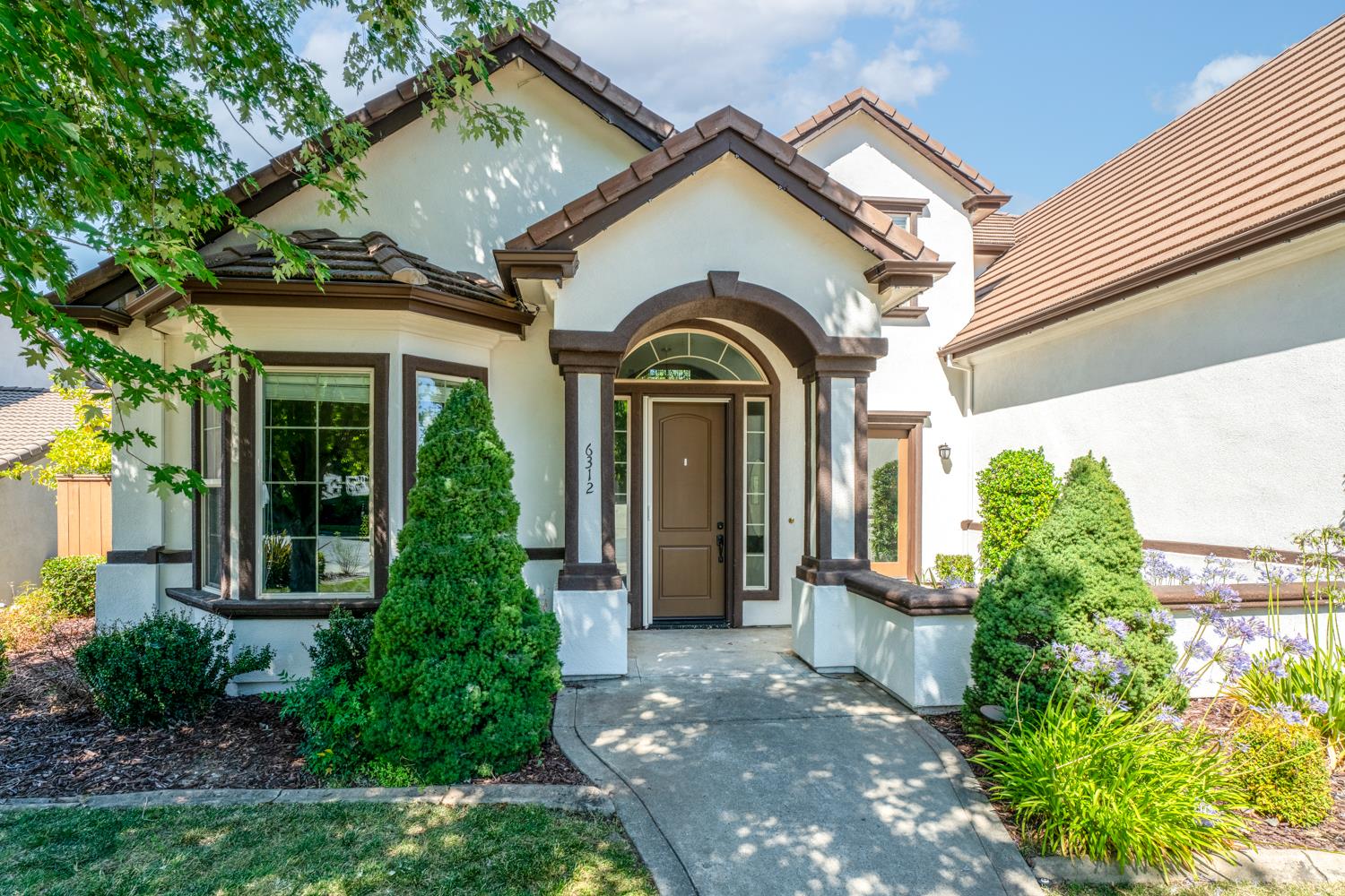 Detail Gallery Image 3 of 65 For 6312 Monument Springs Dr, Rocklin,  CA 95677 - 4 Beds | 3 Baths