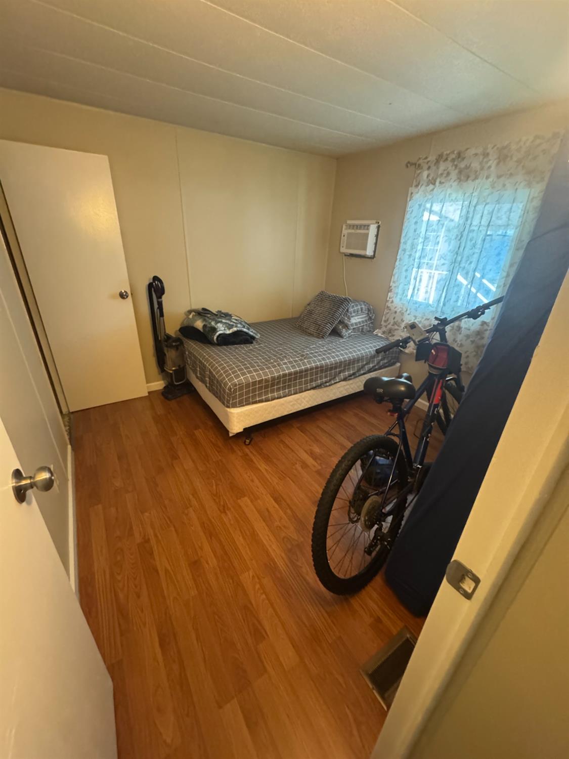 Detail Gallery Image 7 of 11 For 1400 Meredith Ave 3, Gustine,  CA 95322 - 2 Beds | 1 Baths