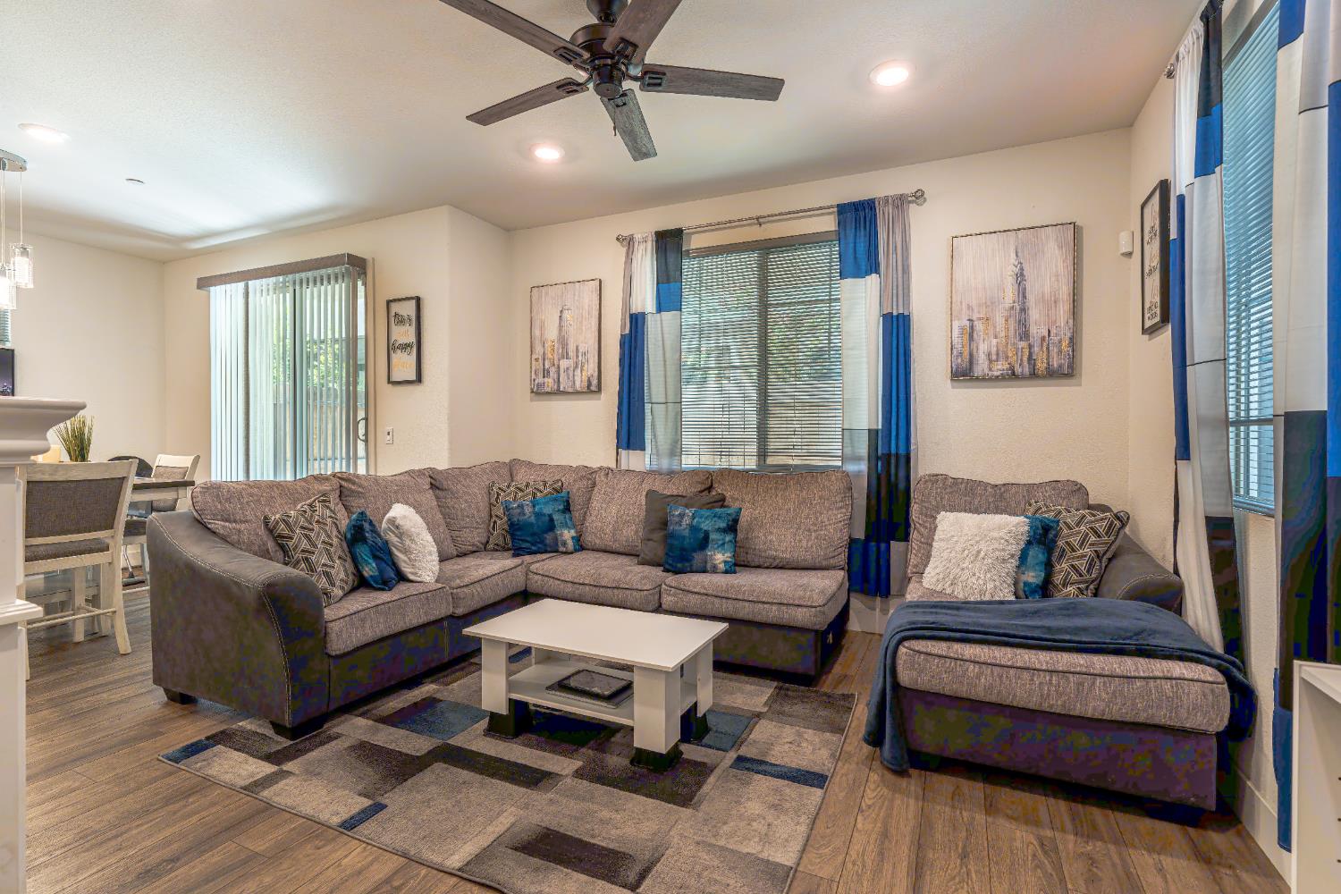 Detail Gallery Image 17 of 53 For 10448 Oboe Way, Elk Grove,  CA 95757 - 3 Beds | 2/1 Baths