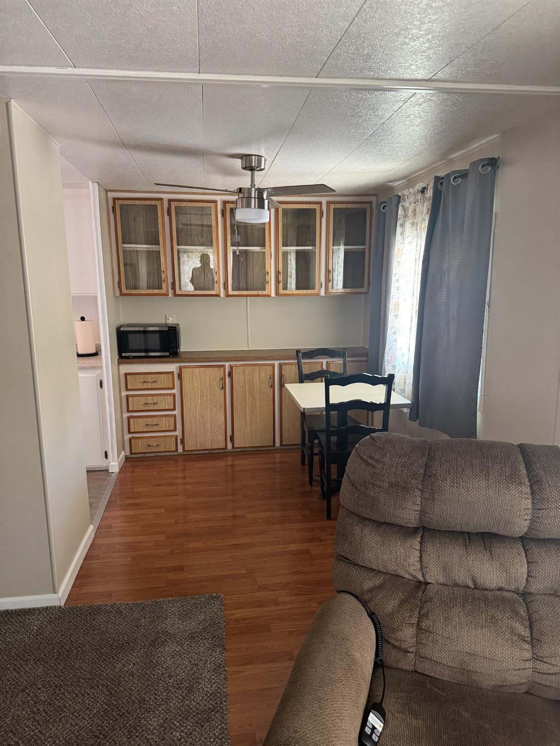Detail Gallery Image 3 of 11 For 1400 Meredith Ave 3, Gustine,  CA 95322 - 2 Beds | 1 Baths