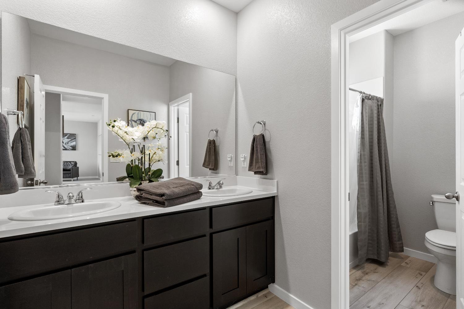 Detail Gallery Image 21 of 33 For 3247 Le Bourget Ln, Lincoln,  CA 95648 - 4 Beds | 3 Baths