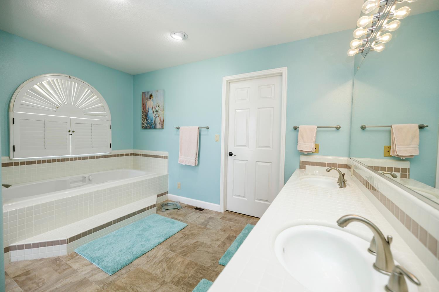 Detail Gallery Image 33 of 68 For 3128 Esta Ave, Modesto,  CA 95355 - 3 Beds | 3 Baths