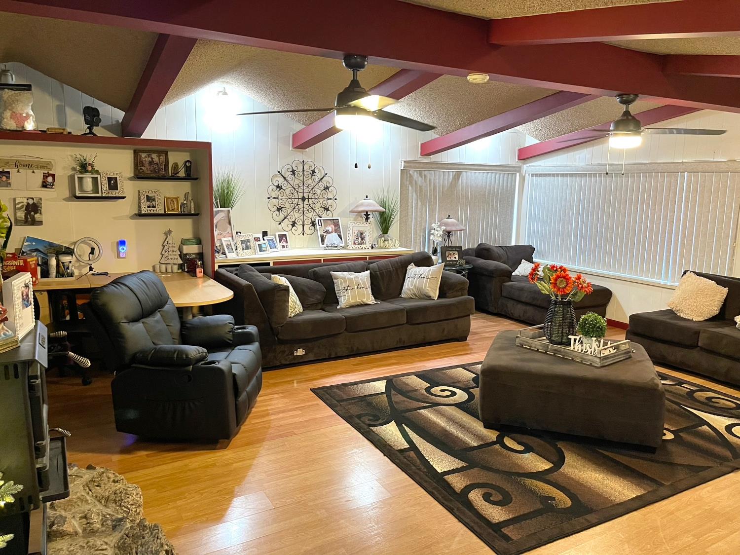 Detail Gallery Image 13 of 25 For 2313 Thomas St, Ceres,  CA 95307 - 3 Beds | 2 Baths