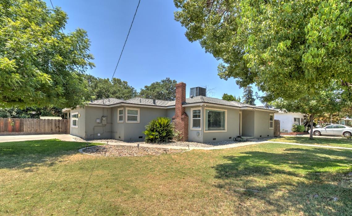 Detail Gallery Image 2 of 33 For 400 Elm Ave, Atwater,  CA 95301 - 4 Beds | 2 Baths