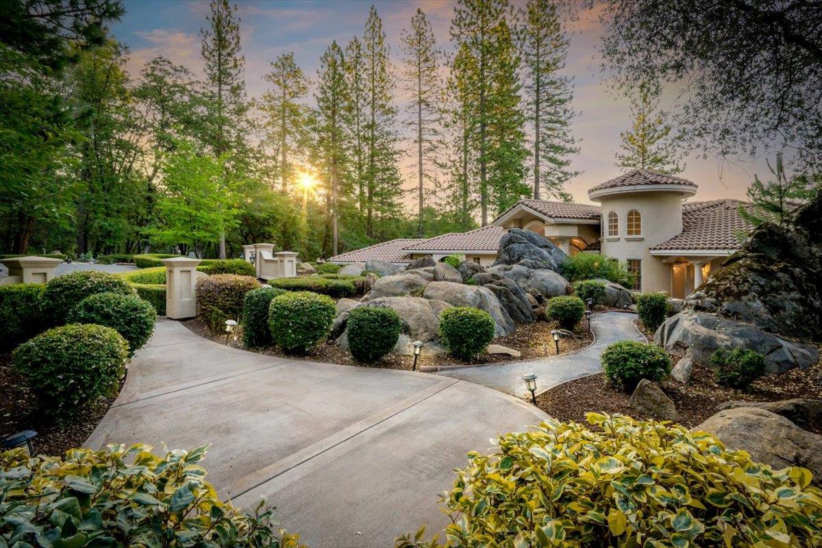 Detail Gallery Image 7 of 97 For 14031 Gochine Dr, Nevada City,  CA 95959 - 4 Beds | 3/1 Baths