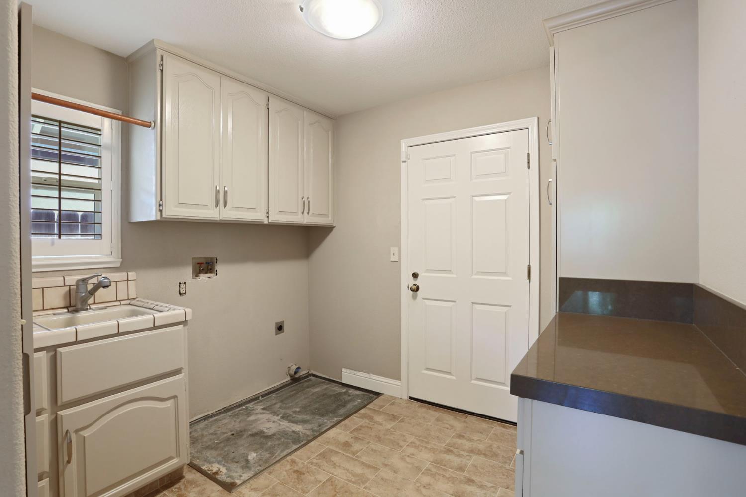 Detail Gallery Image 20 of 50 For 2404 Dutchollow Ct, Modesto,  CA 95356 - 3 Beds | 2 Baths