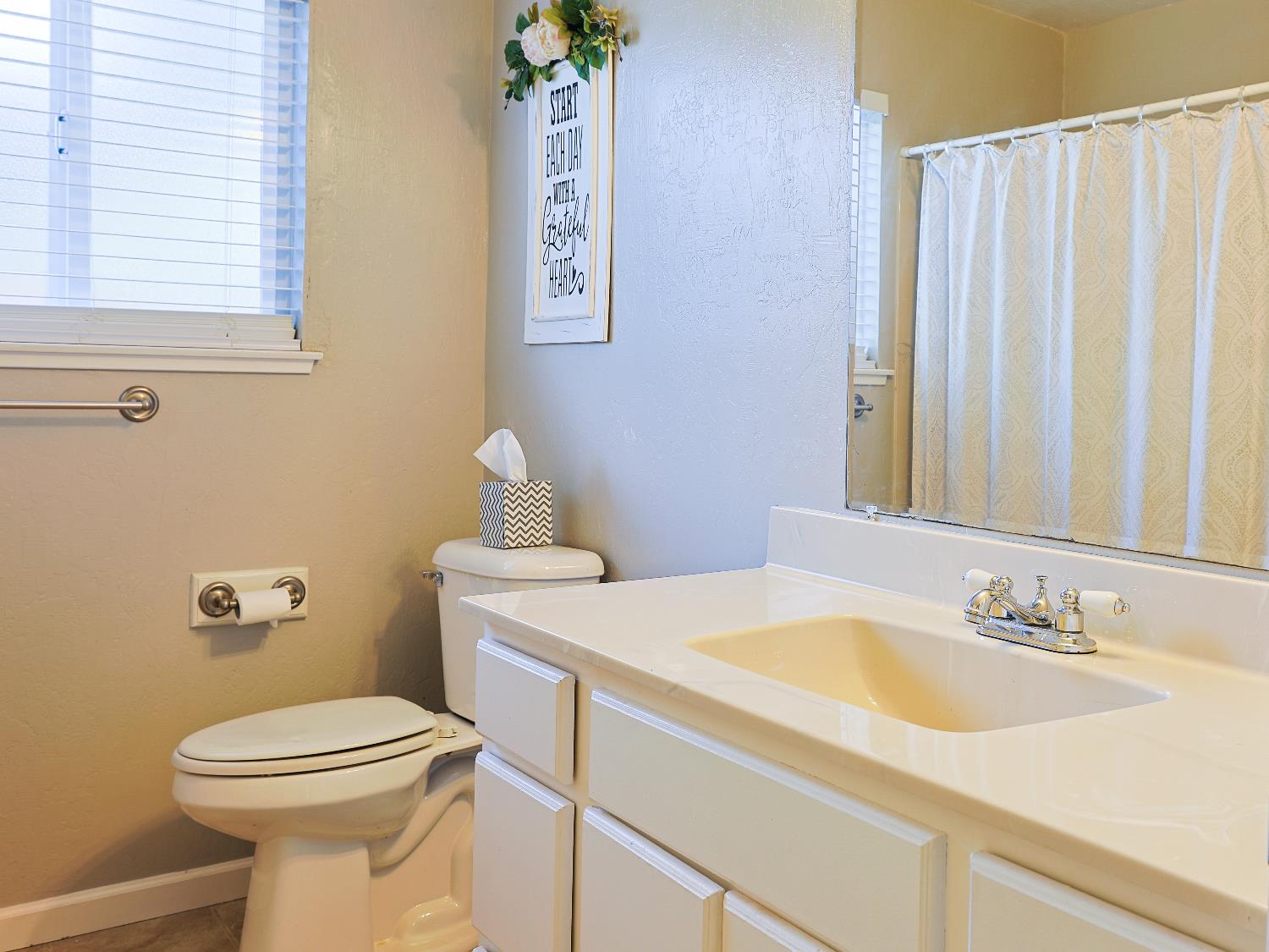Detail Gallery Image 26 of 45 For 18 W Clanton Ave, Woodland,  CA 95695 - 3 Beds | 2 Baths