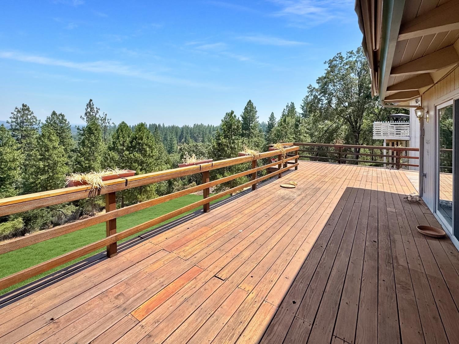 Detail Gallery Image 34 of 38 For 16169 Tina Ct, Grass Valley,  CA 95945 - 3 Beds | 3 Baths