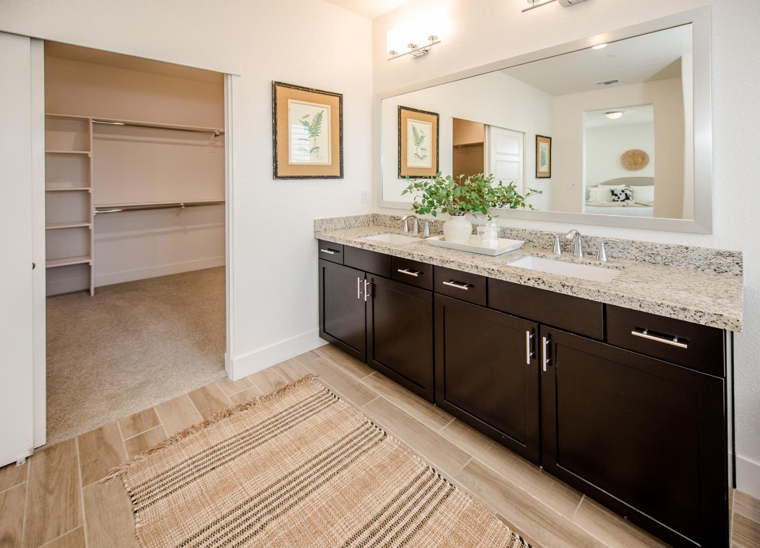 Detail Gallery Image 28 of 37 For 2751 Brookshire Cir, Woodland,  CA 95776 - 5 Beds | 3 Baths