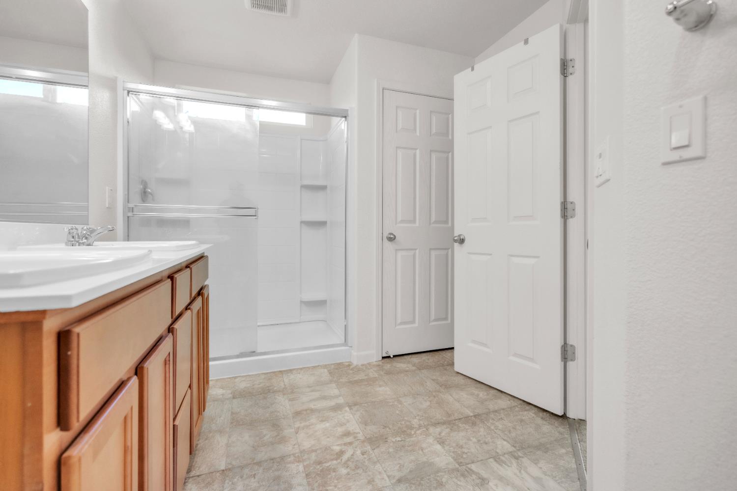 Detail Gallery Image 22 of 35 For 9934 Macabee Ln, Elk Grove,  CA 95757 - 3 Beds | 2/1 Baths