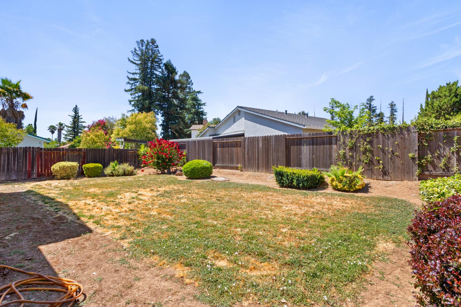 Detail Gallery Image 25 of 26 For 9251 Carla Way, Sacramento,  CA 95826 - 4 Beds | 2/1 Baths