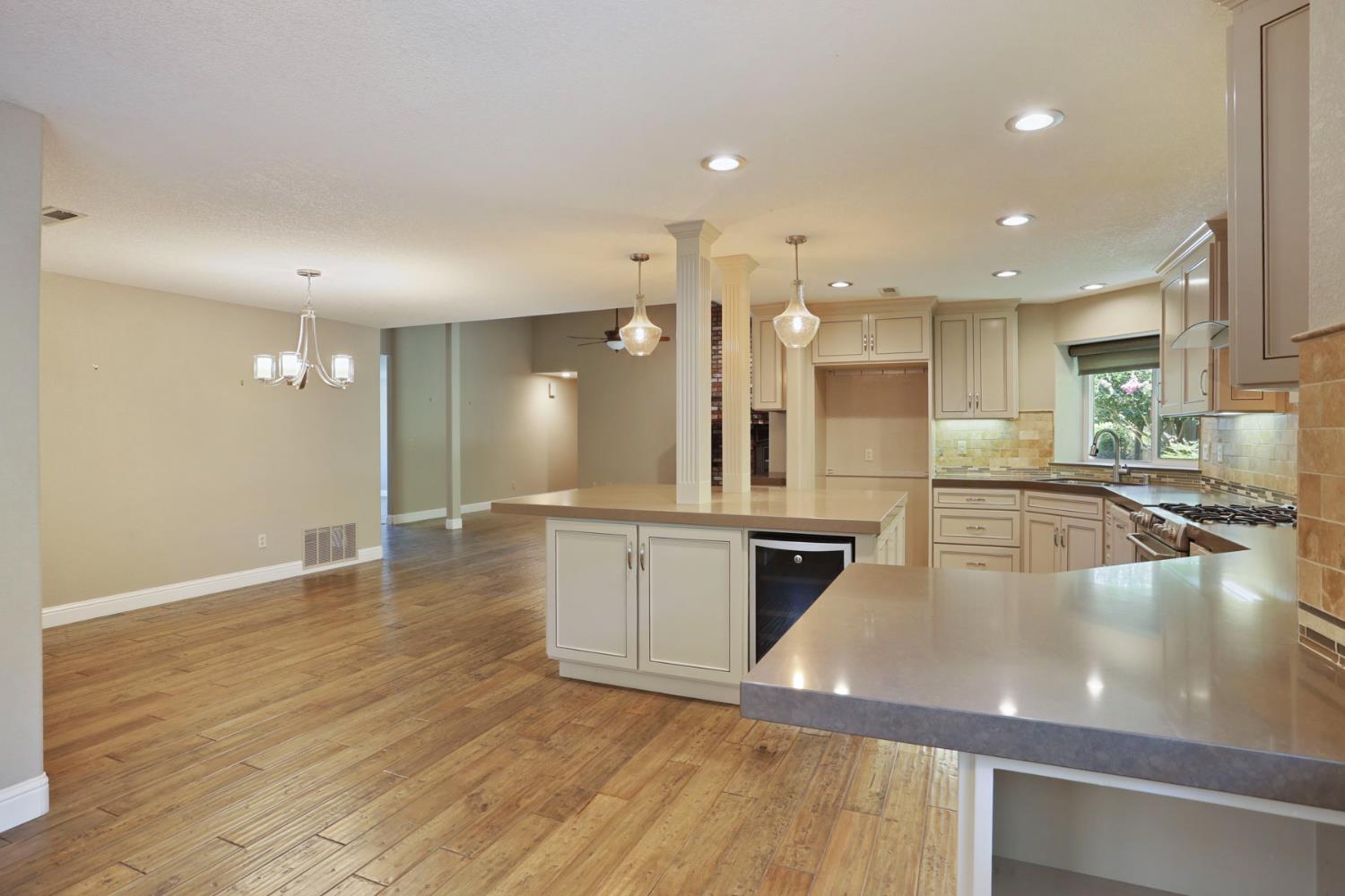 Detail Gallery Image 18 of 50 For 2404 Dutchollow Ct, Modesto,  CA 95356 - 3 Beds | 2 Baths