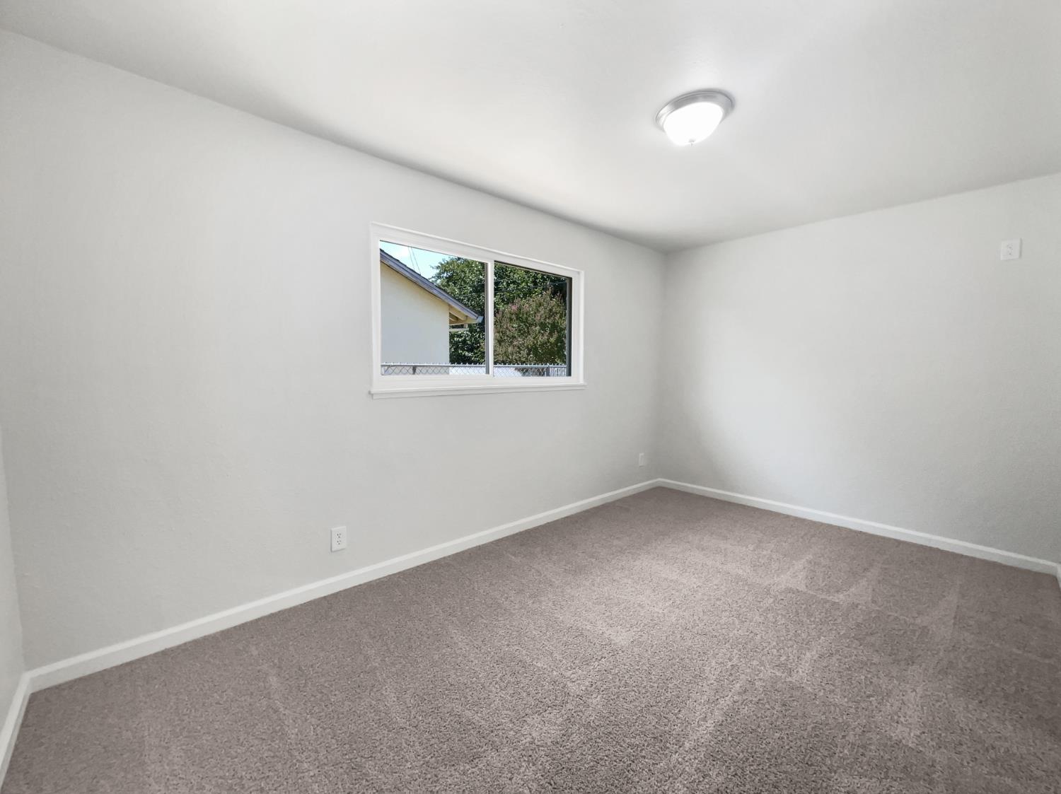 Detail Gallery Image 16 of 20 For 1129 Rideout Way, Marysville,  CA 95901 - 4 Beds | 2 Baths