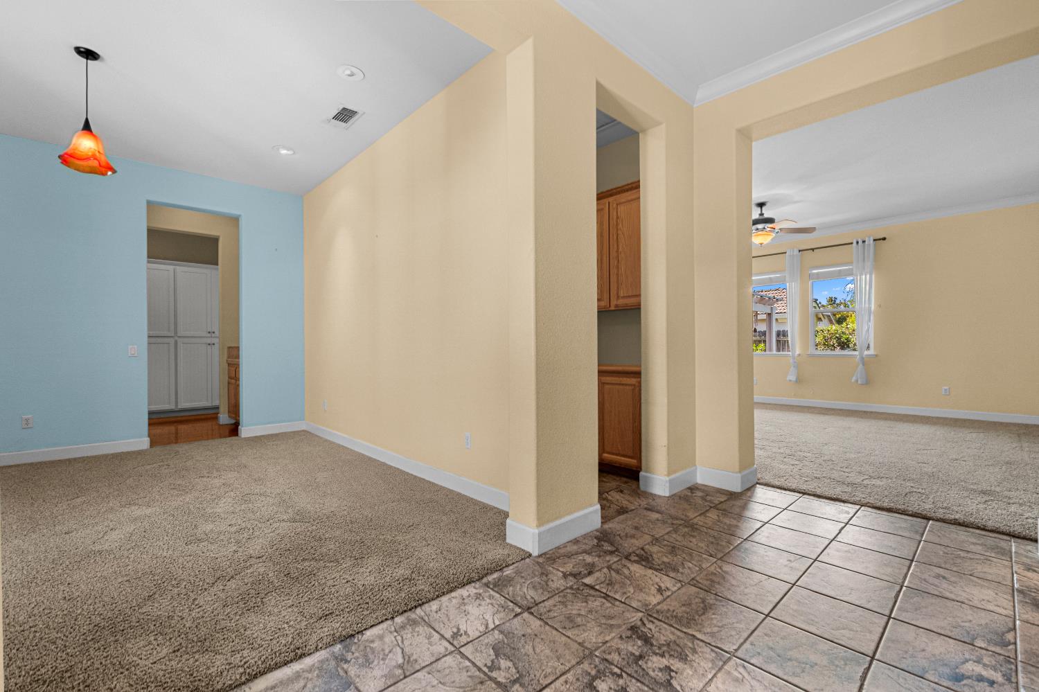 Detail Gallery Image 10 of 82 For 9544 Sun Poppy Way, El Dorado Hills,  CA 95762 - 2 Beds | 2/1 Baths