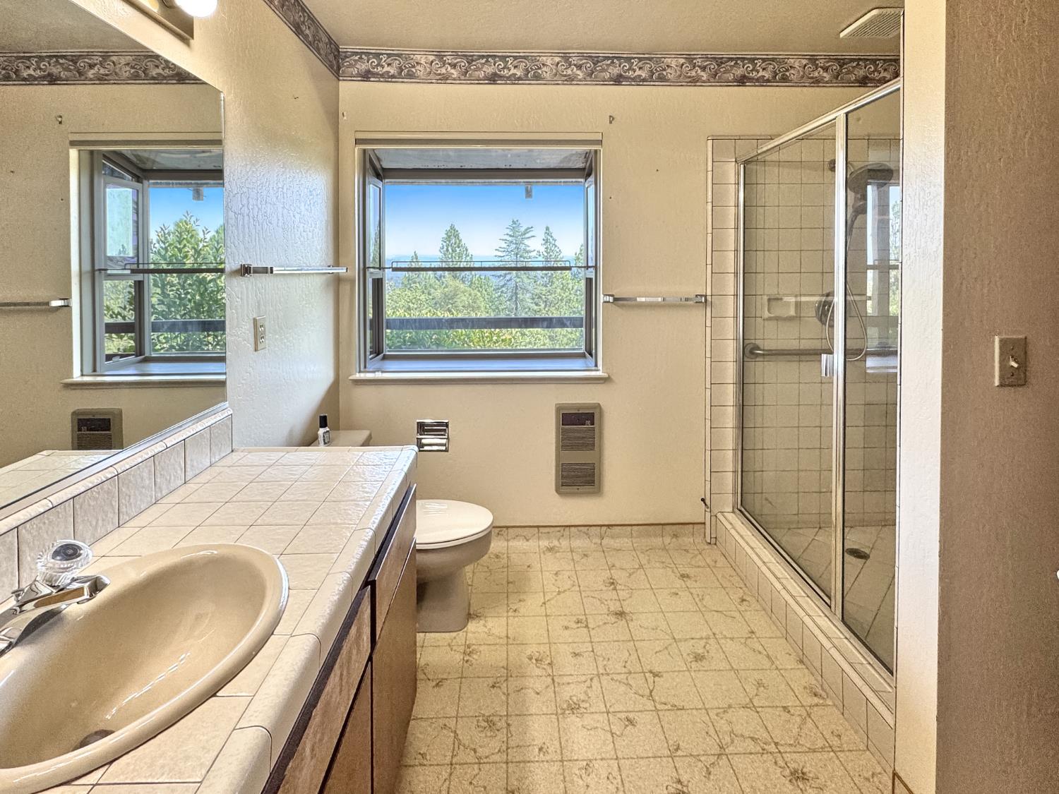 Detail Gallery Image 27 of 38 For 16169 Tina Ct, Grass Valley,  CA 95945 - 3 Beds | 3 Baths