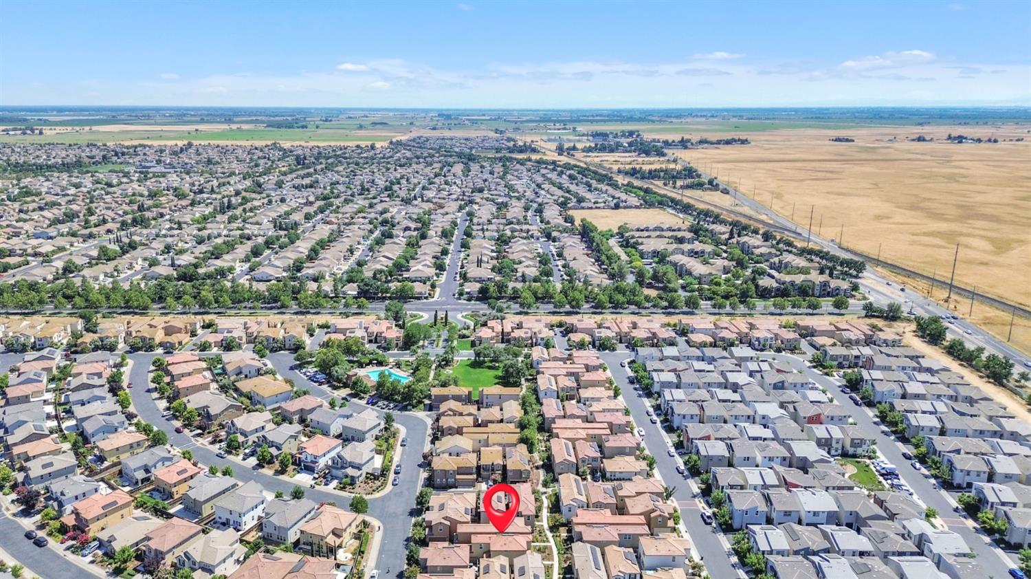 Detail Gallery Image 33 of 35 For 9934 Macabee Ln, Elk Grove,  CA 95757 - 3 Beds | 2/1 Baths