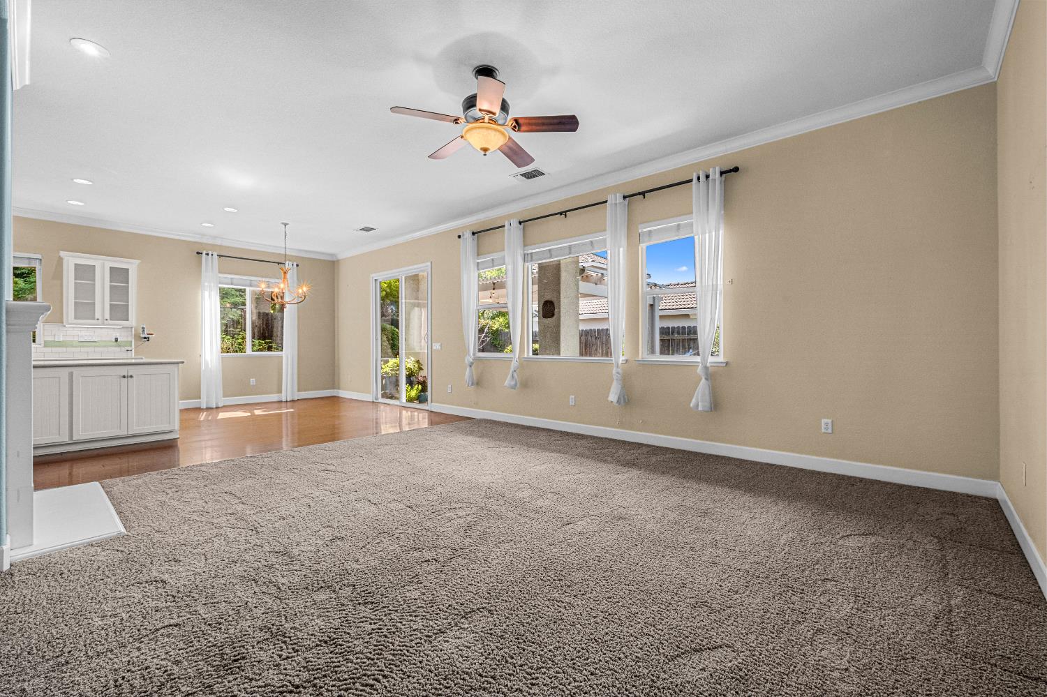 Detail Gallery Image 19 of 82 For 9544 Sun Poppy Way, El Dorado Hills,  CA 95762 - 2 Beds | 2/1 Baths