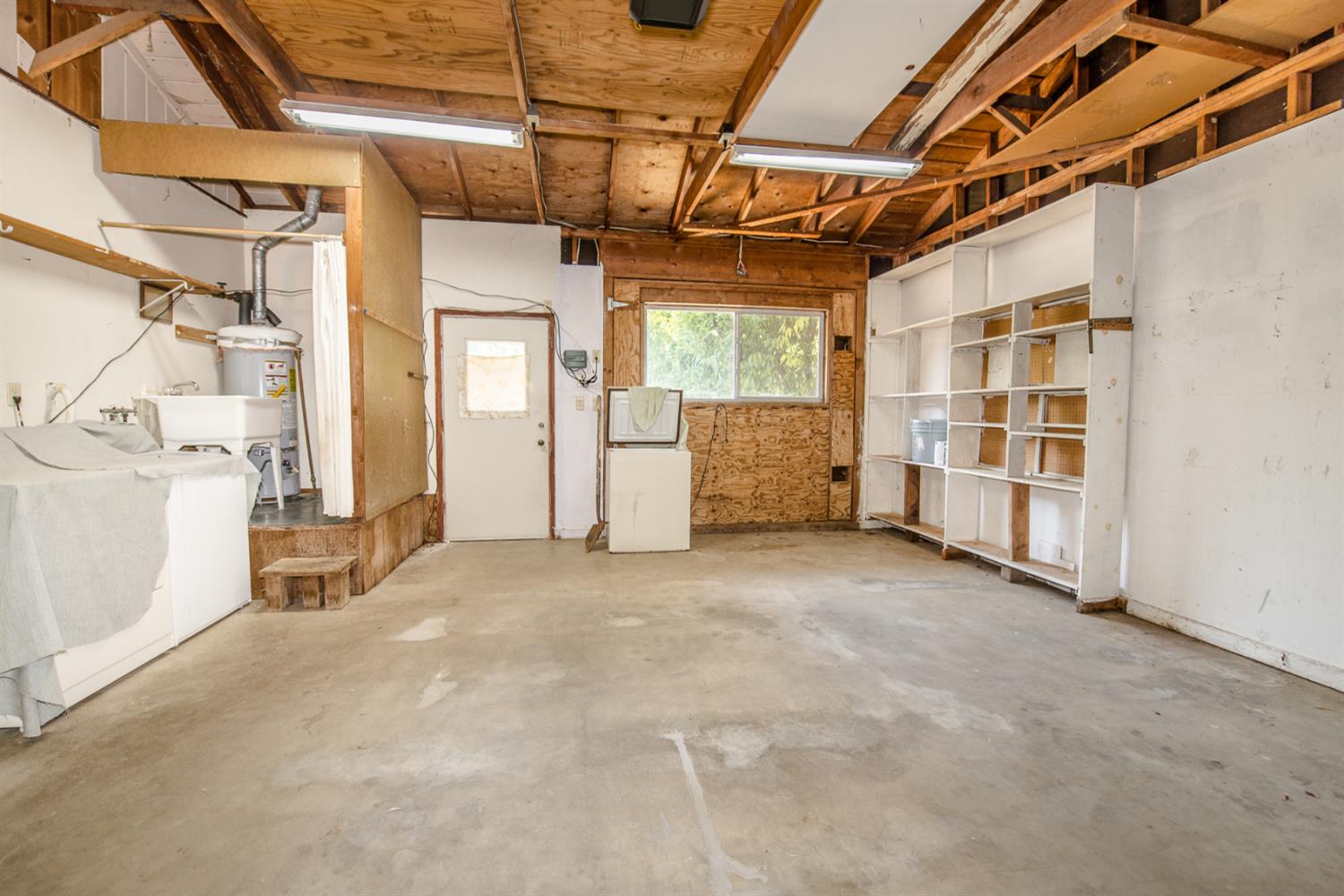 Detail Gallery Image 40 of 43 For 204 Emery St, Winters,  CA 95694 - 3 Beds | 2 Baths