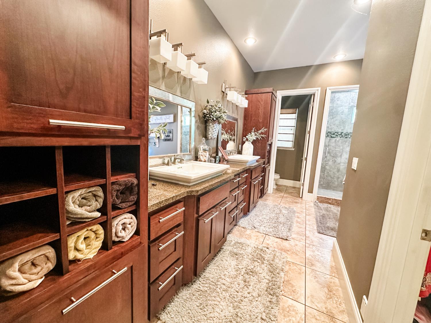 Detail Gallery Image 34 of 74 For 5569 Tegner Rd, Hilmar,  CA 95324 - 4 Beds | 3/1 Baths