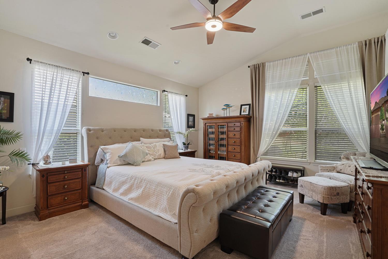 Detail Gallery Image 19 of 44 For 1109 Oak View Dr, Ione,  CA 95640 - 3 Beds | 3 Baths