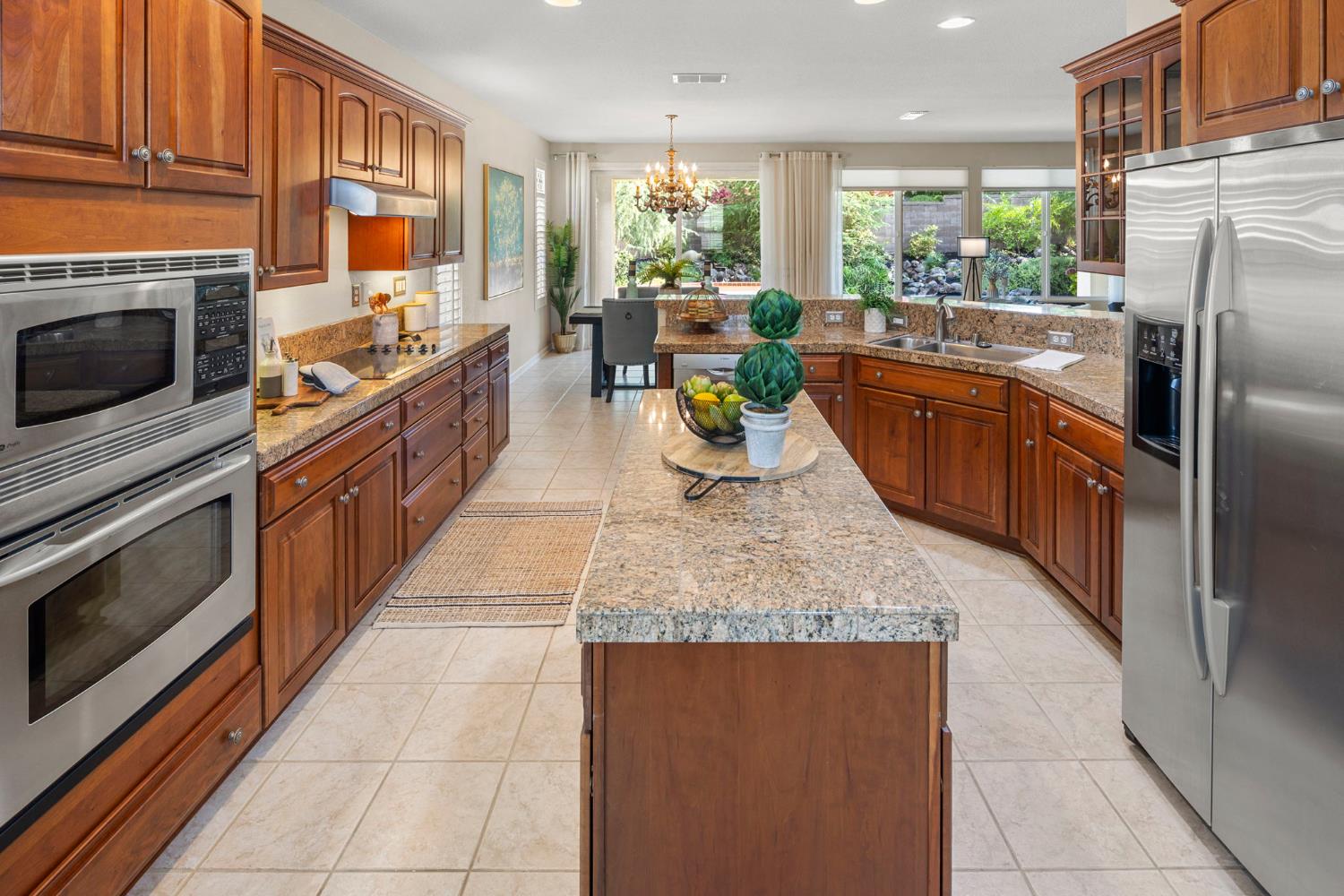 Detail Gallery Image 7 of 36 For 1960 Viola View Ct, Lincoln,  CA 95648 - 2 Beds | 2 Baths