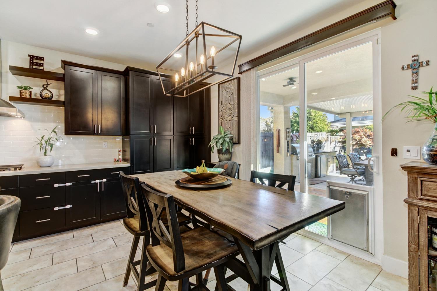 Detail Gallery Image 32 of 88 For 9940 Lorae Way, Elk Grove,  CA 95624 - 4 Beds | 3 Baths