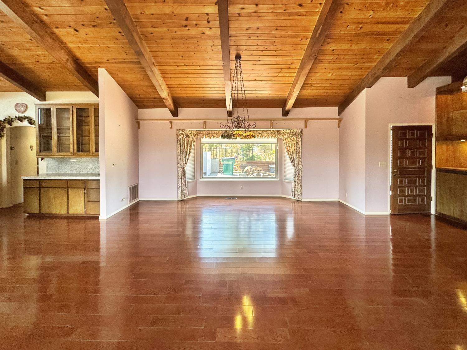 Detail Gallery Image 14 of 38 For 16169 Tina Ct, Grass Valley,  CA 95945 - 3 Beds | 3 Baths