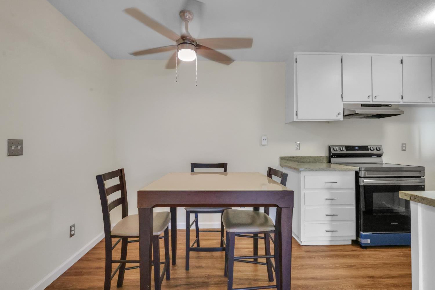 Detail Gallery Image 10 of 37 For 712 Mccoy Ct #59,  Lodi,  CA 95240 - 2 Beds | 1 Baths