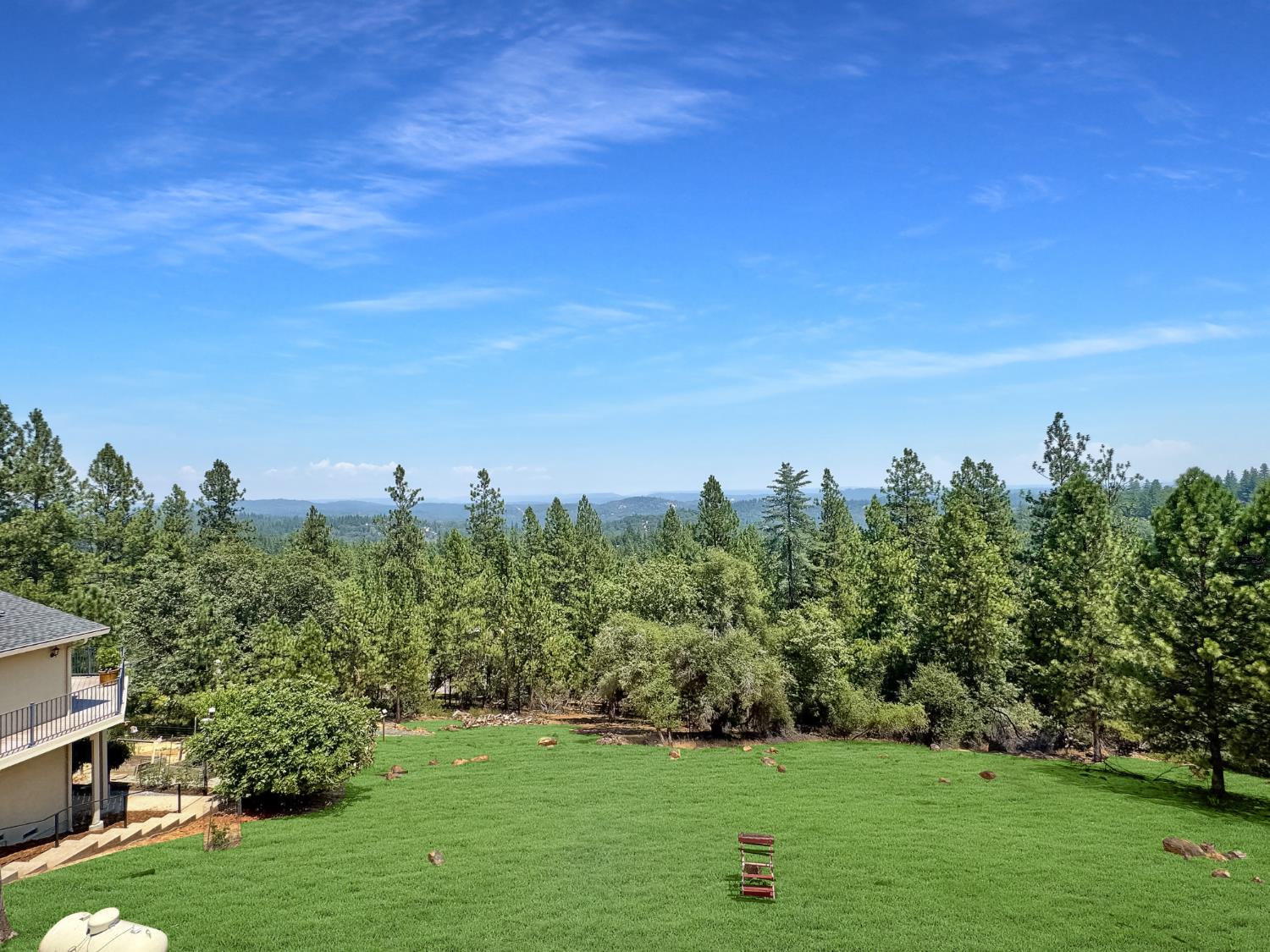 Detail Gallery Image 3 of 38 For 16169 Tina Ct, Grass Valley,  CA 95945 - 3 Beds | 3 Baths