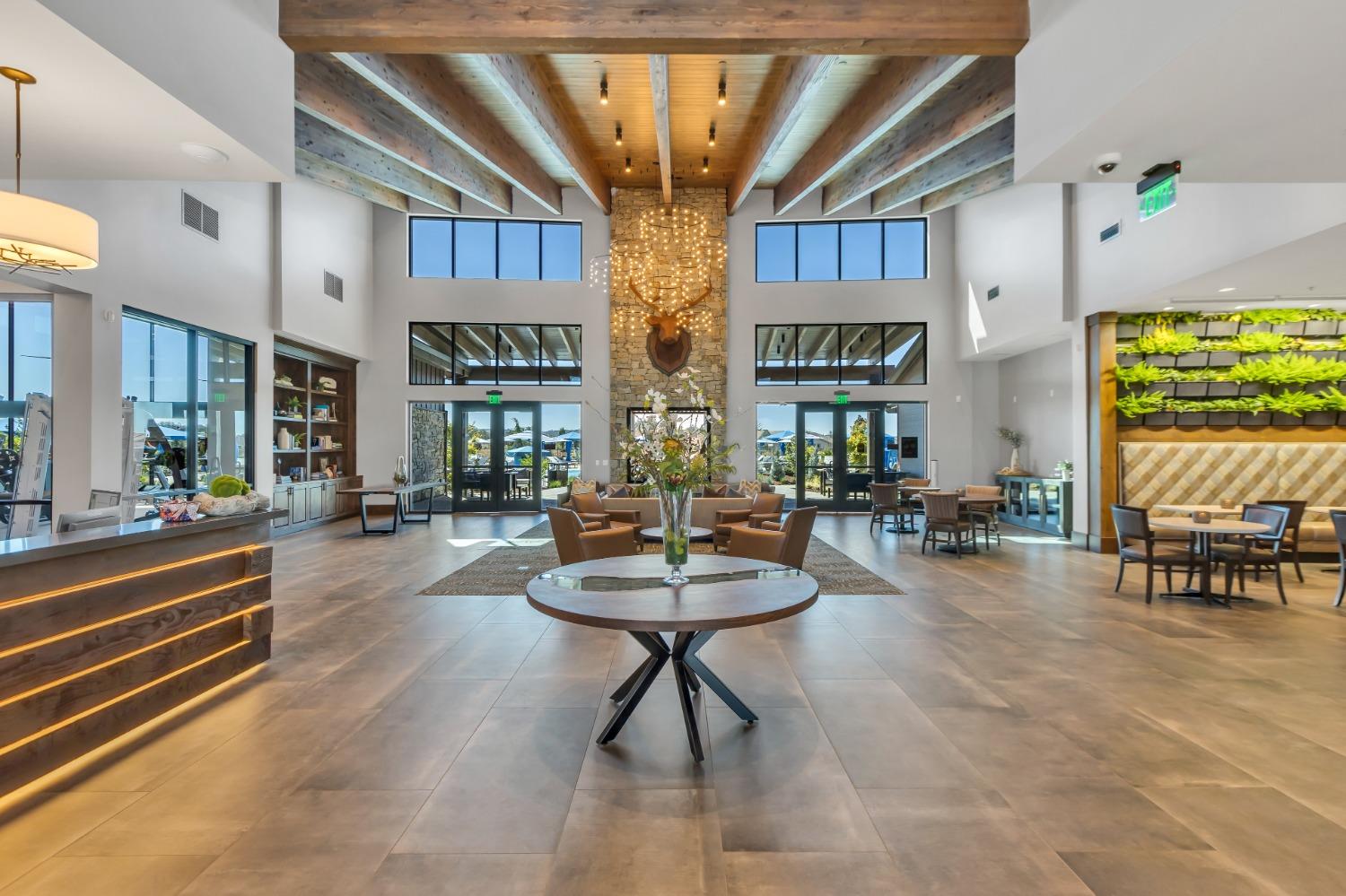 Detail Gallery Image 8 of 28 For 301 Trout Creek Ct, Lincoln,  CA 95648 - 2 Beds | 2 Baths