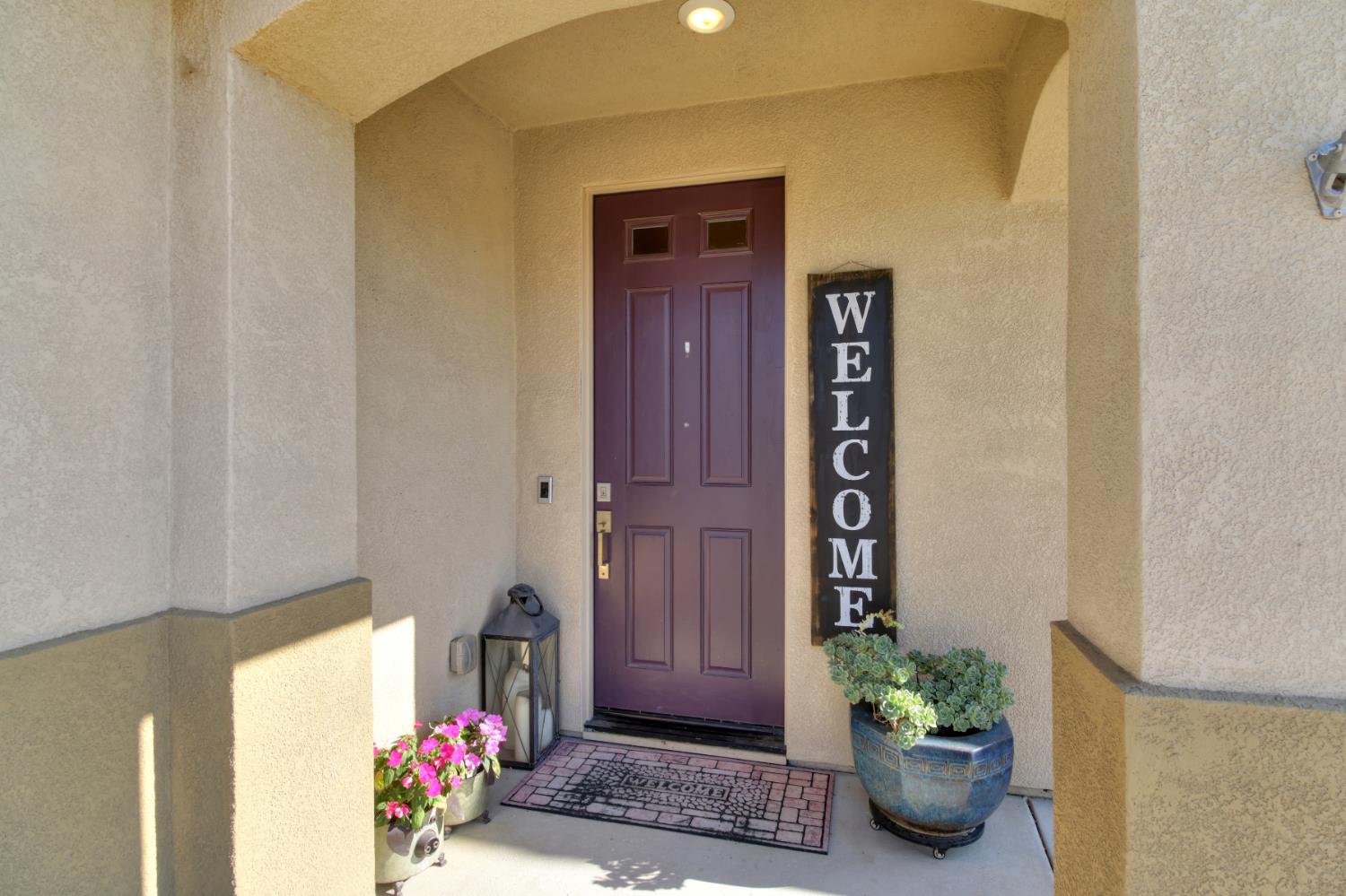 Detail Gallery Image 15 of 88 For 9940 Lorae Way, Elk Grove,  CA 95624 - 4 Beds | 3 Baths