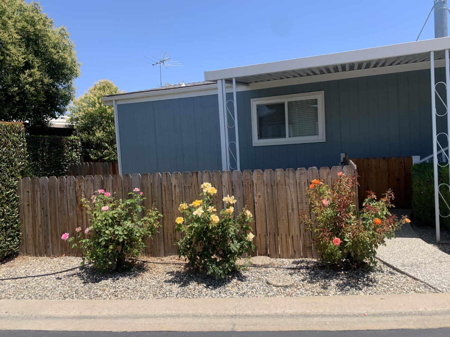 Detail Gallery Image 33 of 54 For 4901 Gardendell Rd, Sacramento,  CA 95834 - 2 Beds | 2 Baths