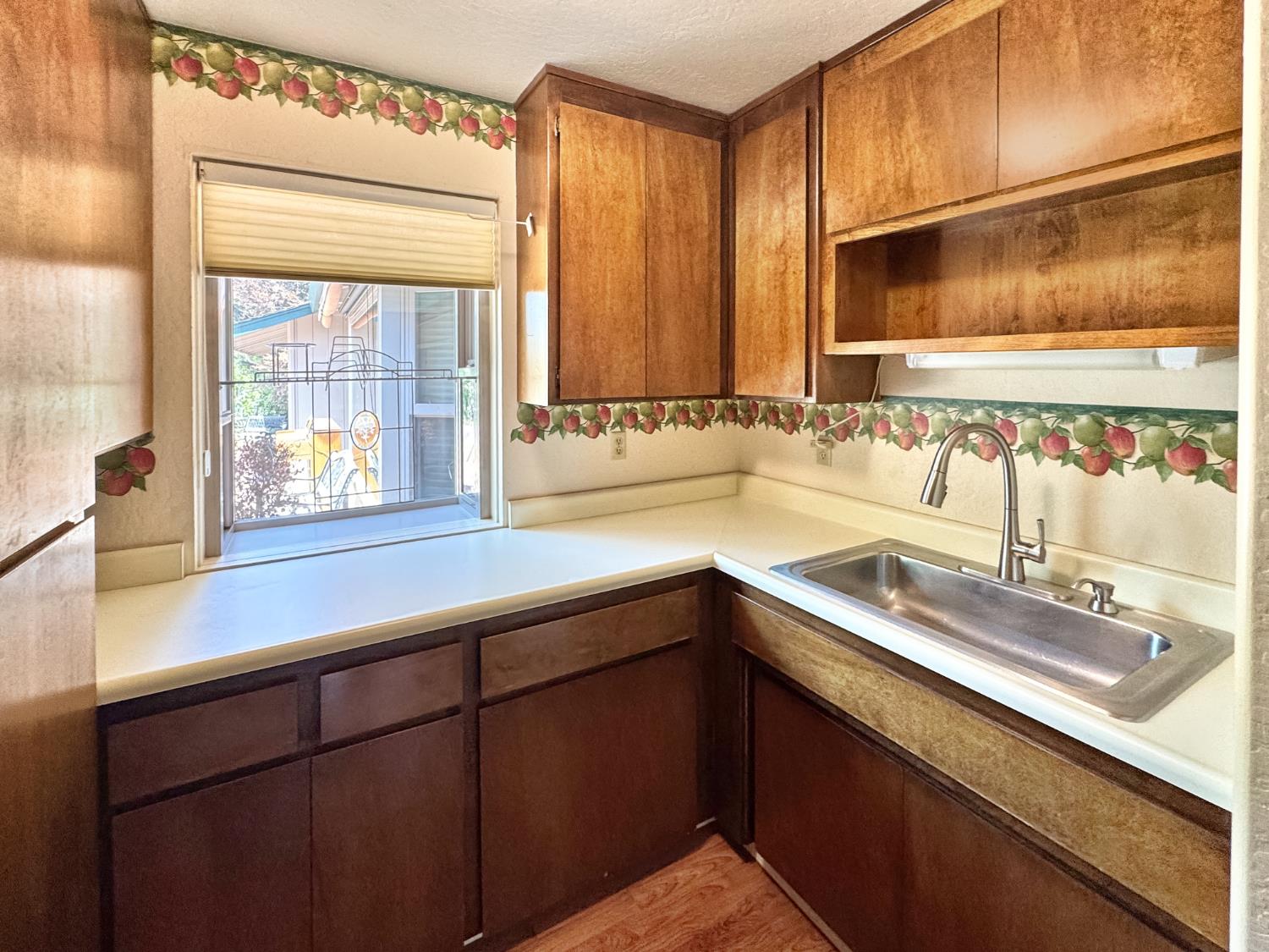 Detail Gallery Image 8 of 38 For 16169 Tina Ct, Grass Valley,  CA 95945 - 3 Beds | 3 Baths